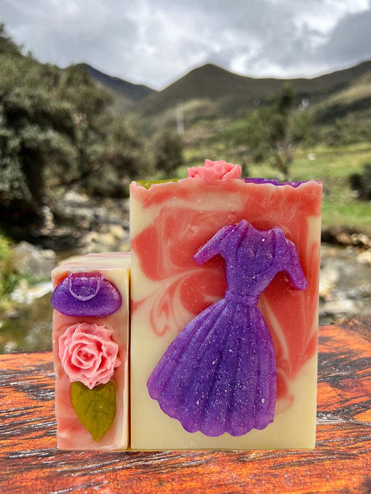 Señorita Lola Soap